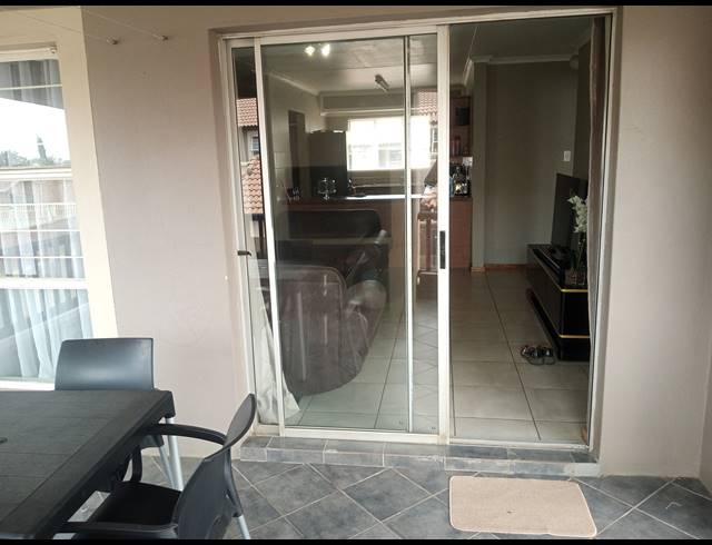 2 BEDROOM APARTMENT FOR SALE IN VAN DYK PARK